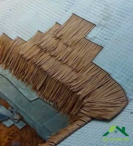 thi công mái lá nhân tạo trên bề mặt bê tông